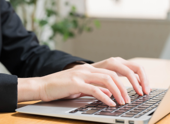 書類をアップロード